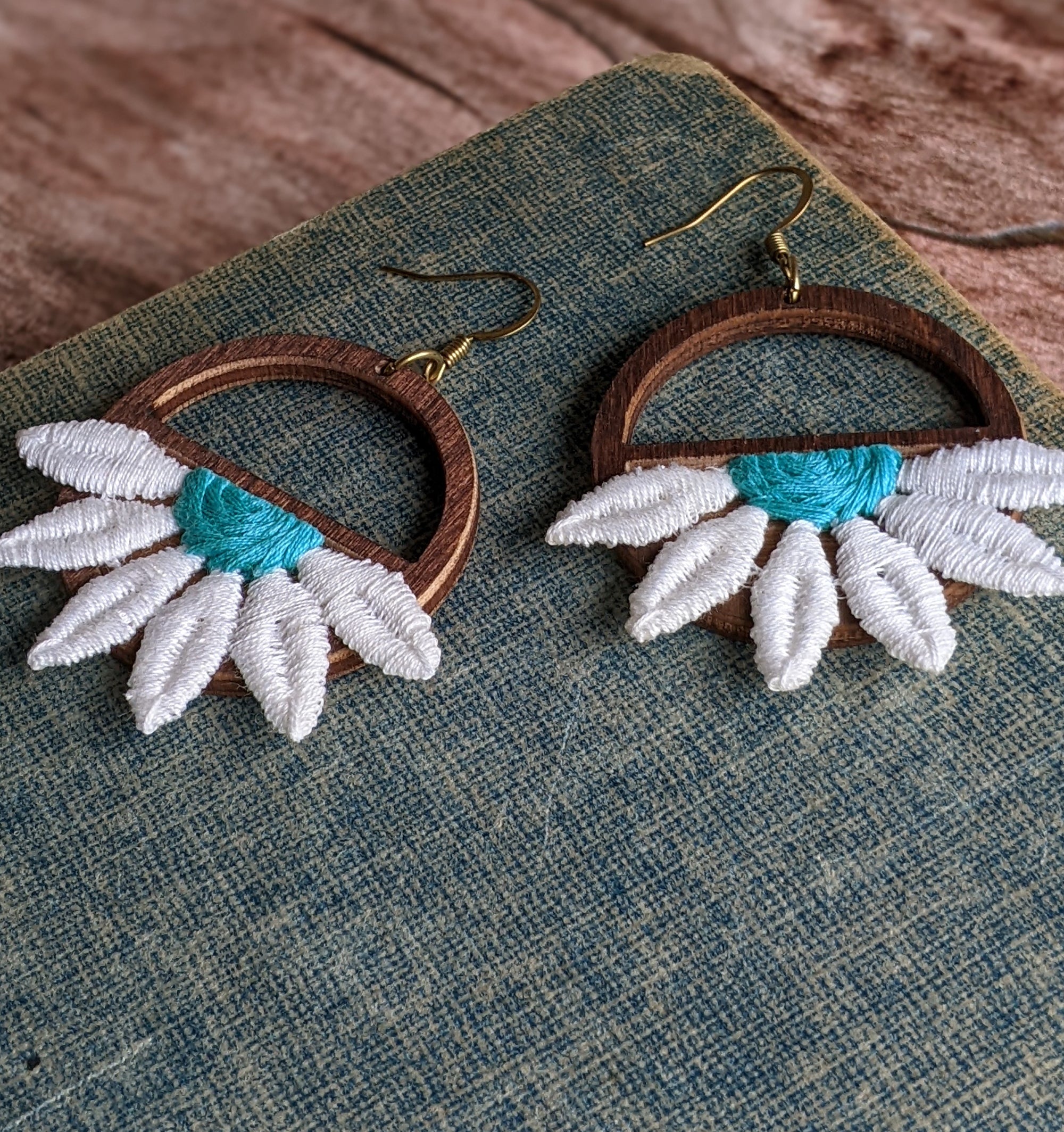 Half Daisy Earrings Made With Vintage 90s Fabric Flowers And Wood Hoops - Teal Green And White