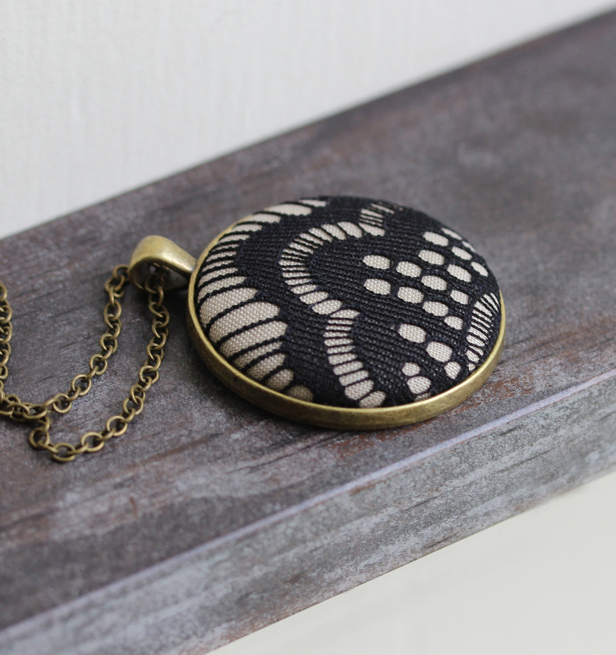 Art Deco Necklace, Black And Beige