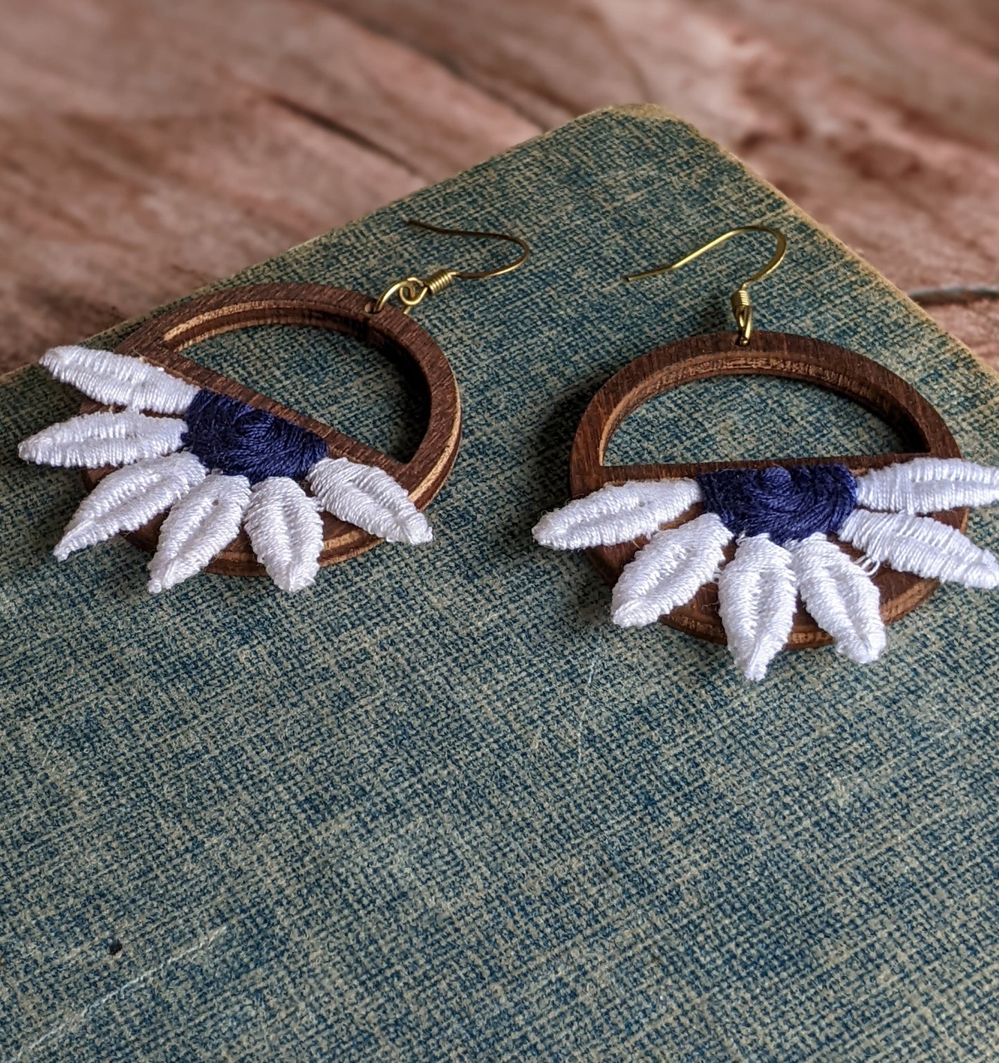 Half Daisy Earrings Made With Vintage 90s Fabric Flowers And Wood Hoops - Navy Blue And White