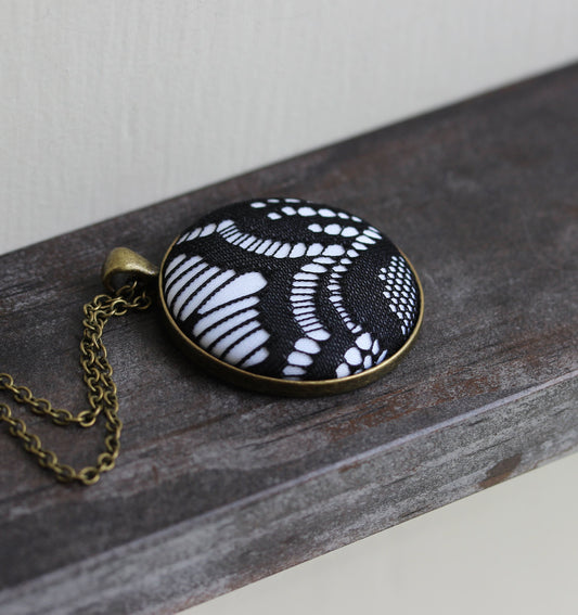 Black And White Necklace, Modern Geometric
