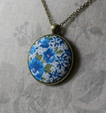 Load image into Gallery viewer, Blue Floral Fabric Pendant, Retro Jewelry
