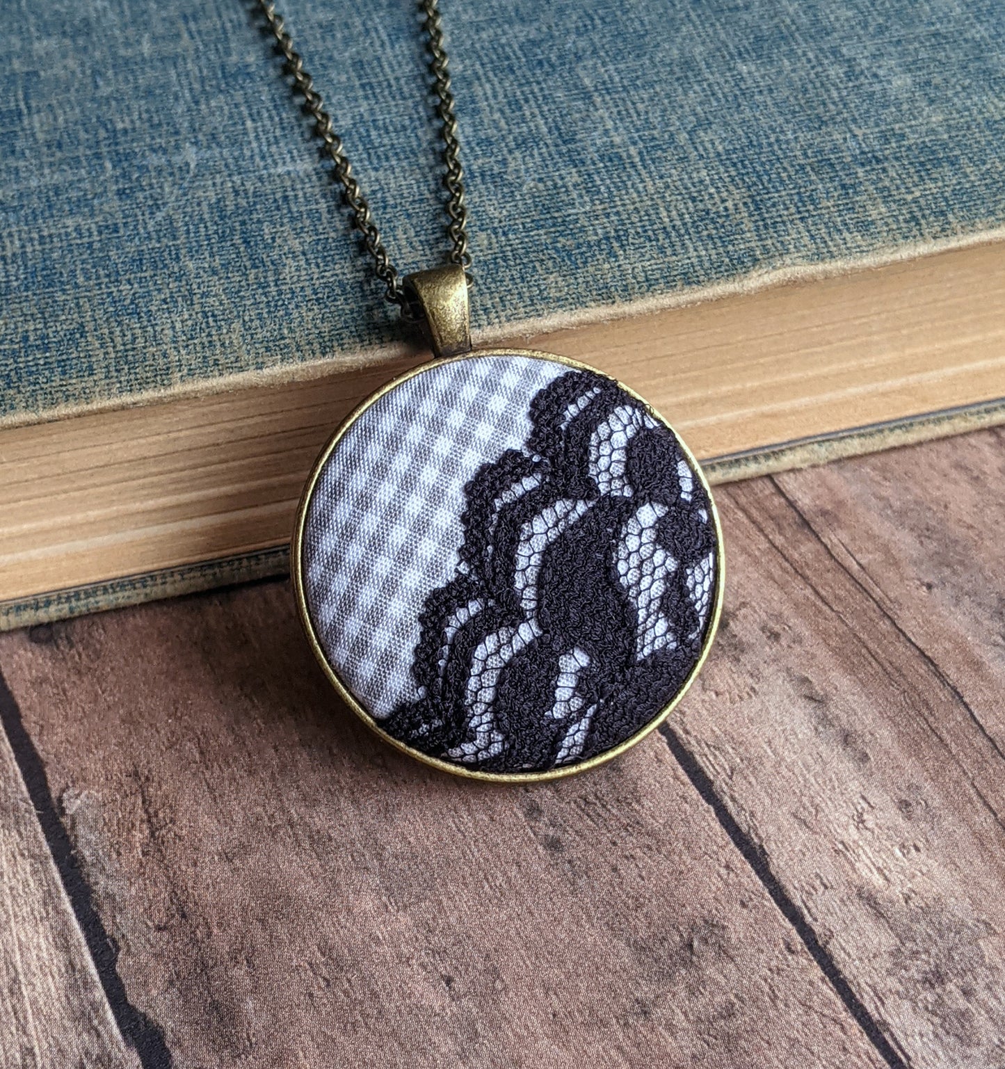 Classic Gingham Plaid Lace Pendant In Black, White, And Gray