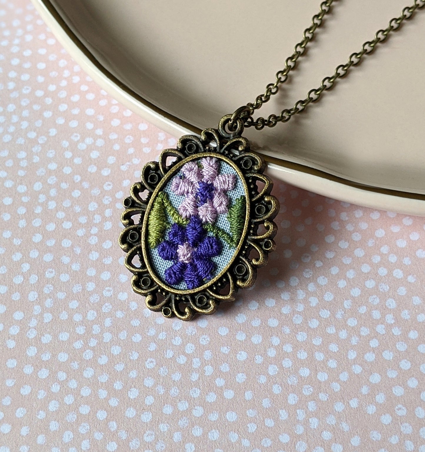 1950s Vintage Garden Flower Necklace