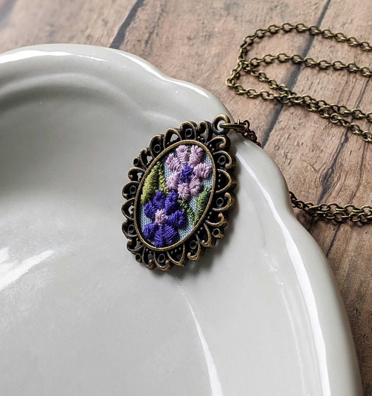 1950s Vintage Garden Flower Necklace