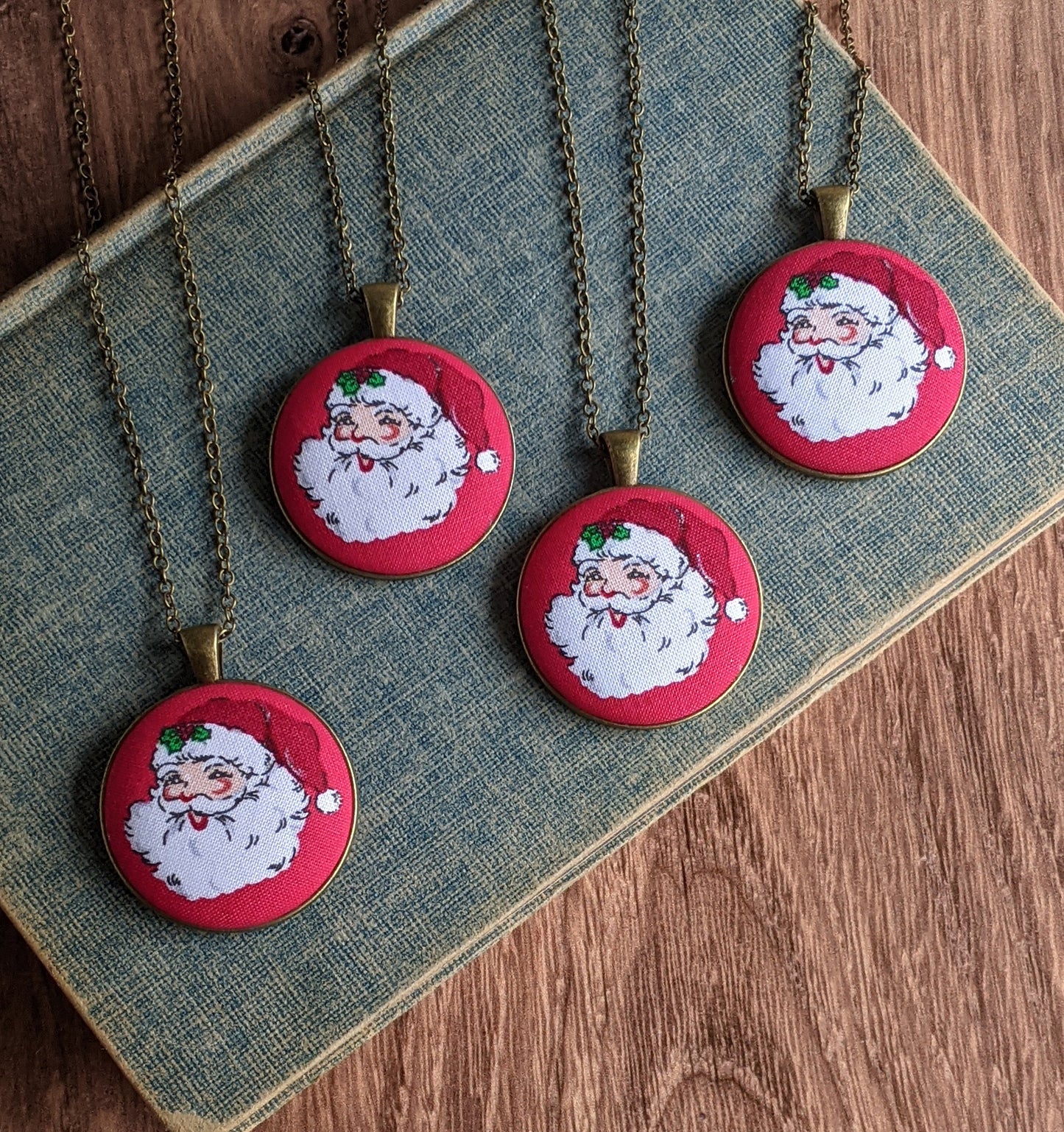 Retro Santa Claus Necklace, Festive Christmas Jewelry