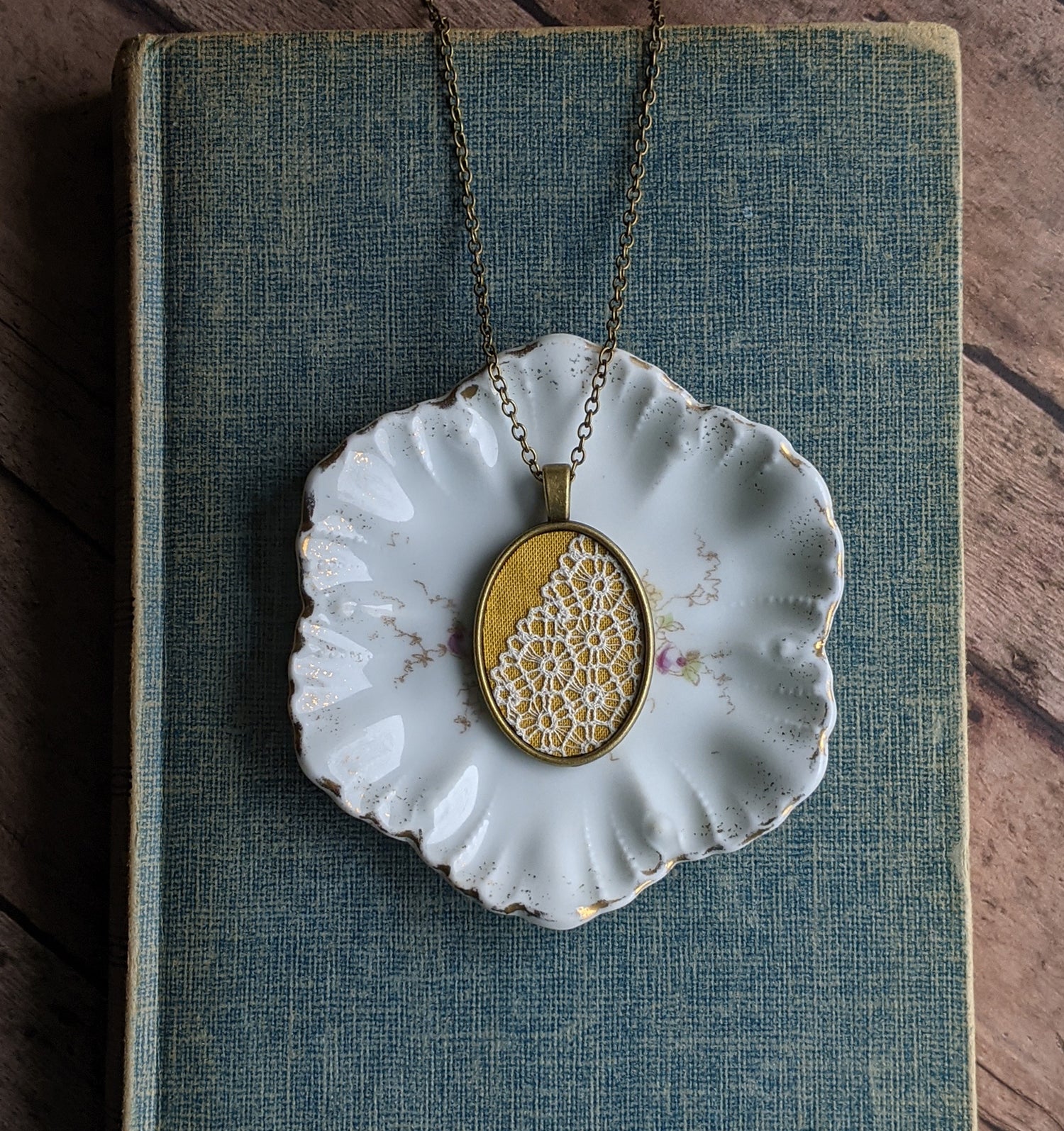 1930s Lace Necklace, Mustard Yellow Cotton, Oval Shape